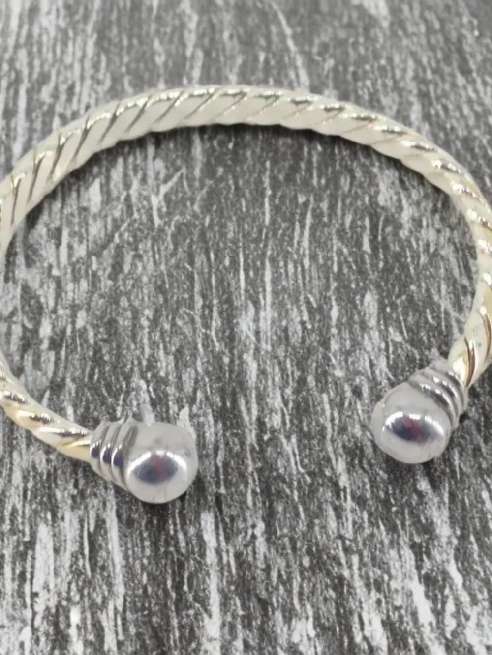 Beautiful Bangle Bracelet Silver & Gold Tone Twisted Rope Flexible Sizable Band